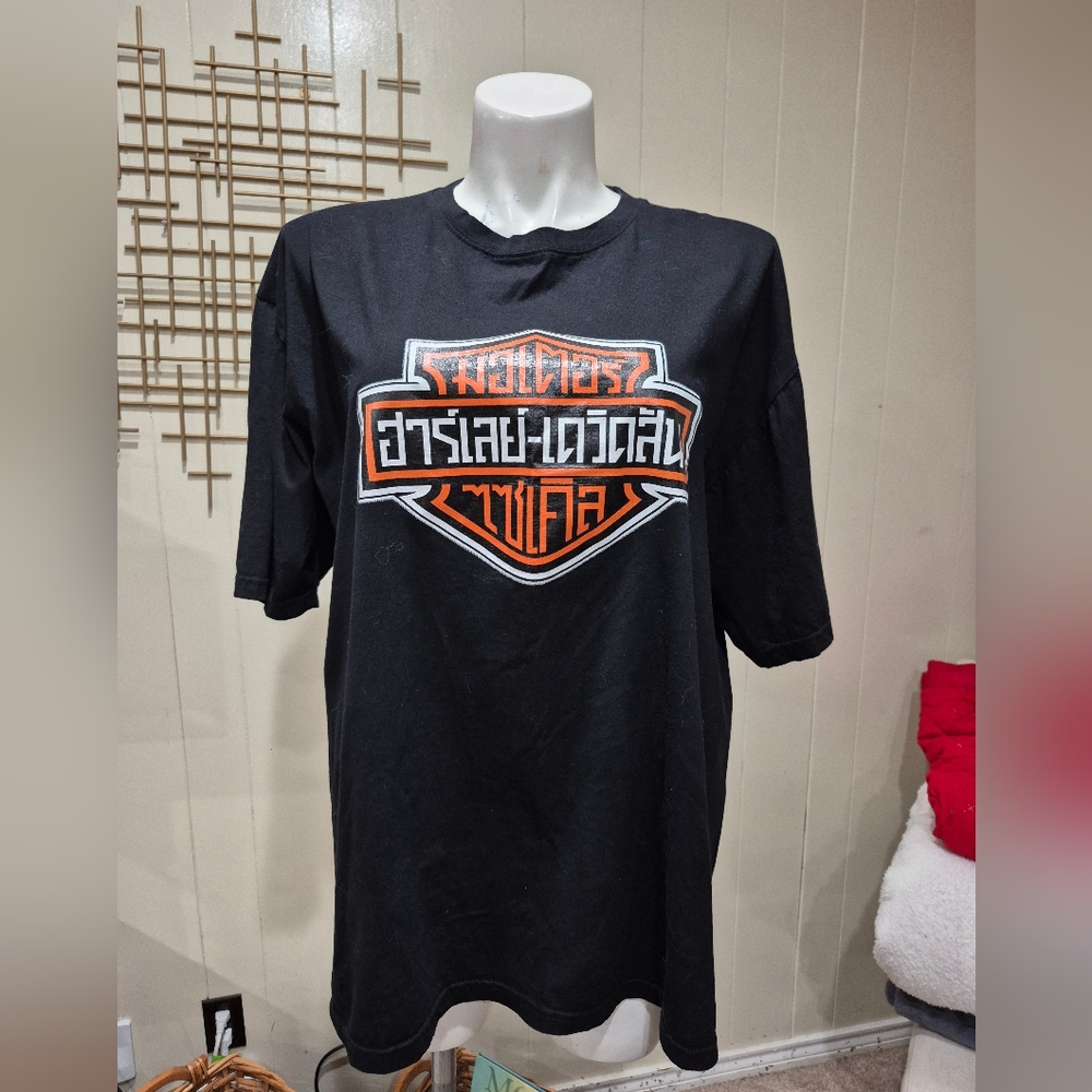 Men’s Harley Davidson foreign language size 4X Black Thailand T-shirt 50" Chest